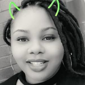 Meet your Posher, Chanel